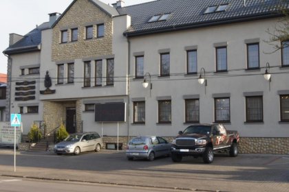 hotel - Hotel** Pod Herbem - zdjęcie 1
