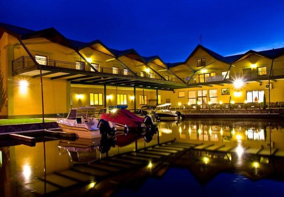 hotel - Kompleks Wypoczynkowo- Konferencyjny „Nad Nettą”