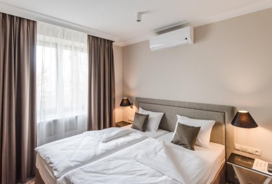 Pałac Rozalin-pokój hotelowy-SaleBiznesowe
