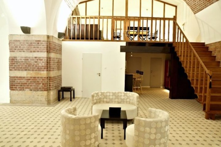 Studio Bank
