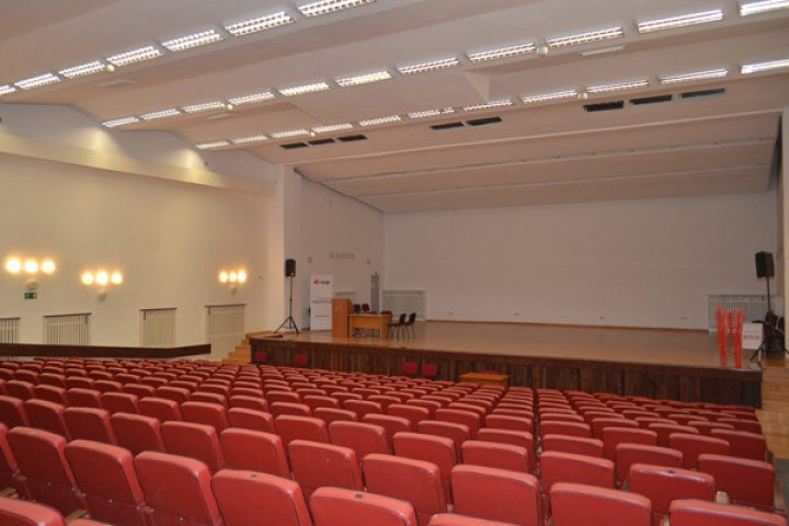 Teatr Rozrywki "Lutnia"