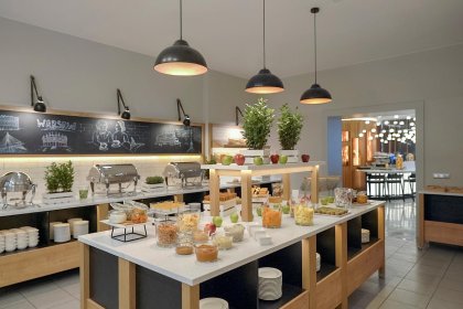 Metropol Hotel breakfast room 2 SaleBiznesowe