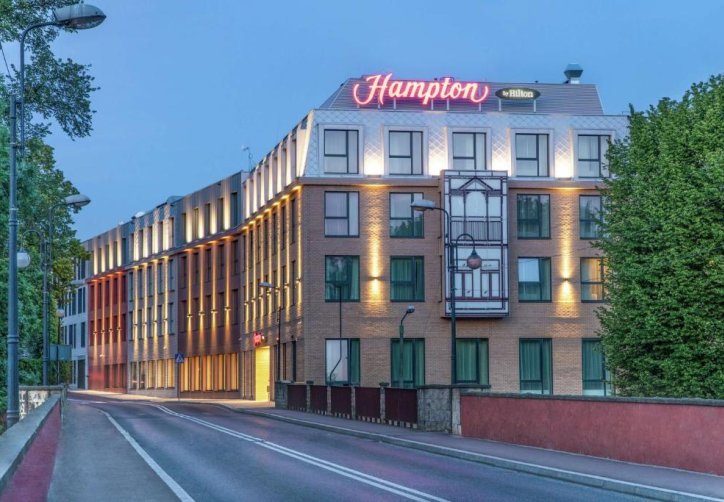 ------Hampton by Hilton Oświęcim