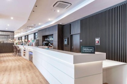 hotel *** - Hampton by Hilton Oświęcim - zdjęcie 1