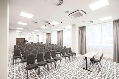 hotel *** - Hampton by Hilton Oświęcim - zdjęcie 3