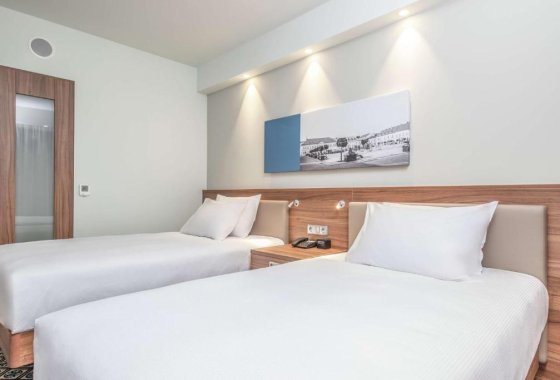 hotel *** - Hampton by Hilton Oświęcim - Pokoje - zdjęcie 5