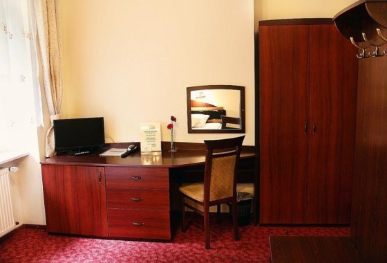 hotel *** - Hotel przy Oślej Bramie - Zamek Książ - Pokoje - zdjęcie 7