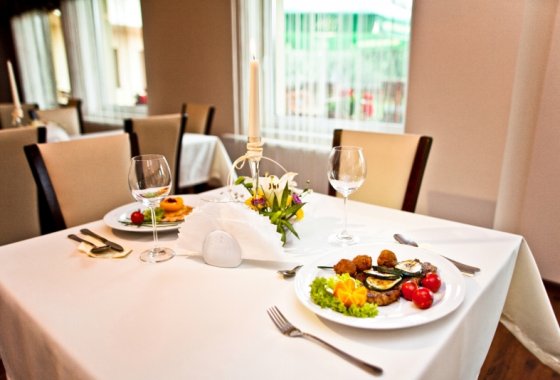 hotel *** - Hotel Kantoria - Usługi - zdjęcie 4