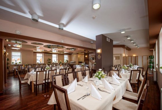 hotel *** - Hotel Jarota*** - Usługi - zdjęcie 6
