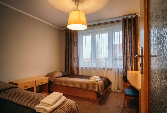 hotel - Hotel Dom Polonii - Pokoje - zdjęcie 6