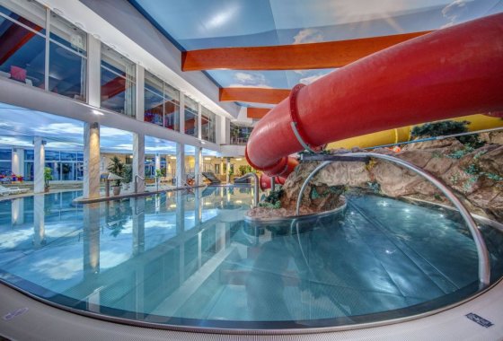 hotel **** - Aquapark Panorama Morska Health Resort & Medical SPA w Jarosławcu - Usługi - zdjęcie 1