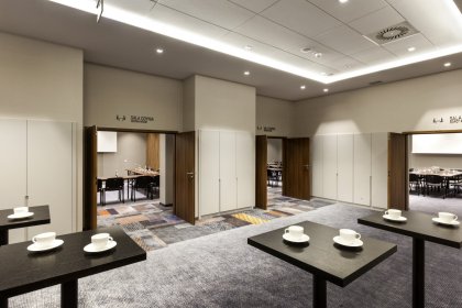 hotel **** - Hotel Sadova - zdjęcie 1