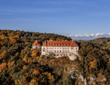 Wzgórze Zamkowe - Zinar Castle, zabytkowa Baszta i Forest Hotel
