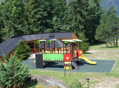 Antałówka plac zabaw