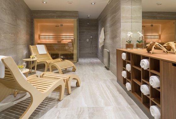 hotel **** - Grand Ascot Hotel - Usługi - zdjęcie 1