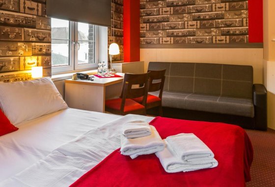 hotel *** - Hotel Przystanek Toruń*** & Restauracja Lokomotywa - Pokoje - zdjęcie 9