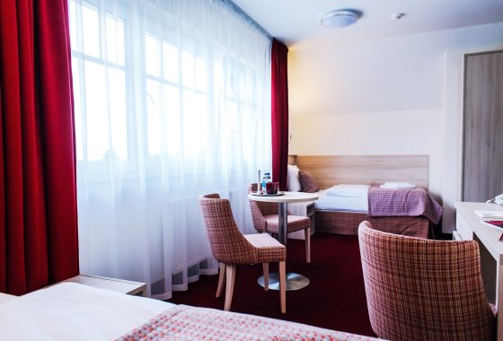 hotel *** - Hotel*** Willa Odkrywców - Pokoje - zdjęcie 8