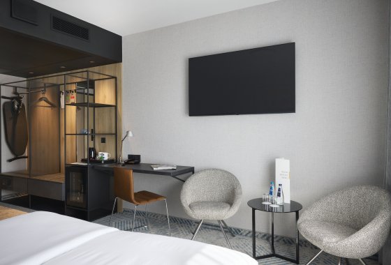hotel **** - Q Hotel Plus Wrocław - Pokoje - zdjęcie 2