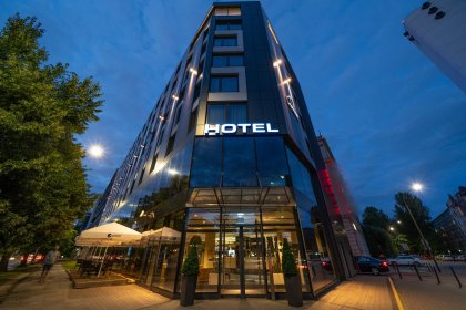 hotel **** - Q Hotel Plus Wrocław - wideo