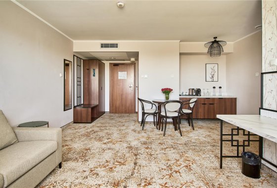 hotel **** - Metropolo by Golden Tulip - Pokoje - zdjęcie 5