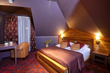 Hotel Żubrówka - pokój dwuosobowy - SaleBiznesowe