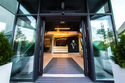 hotel *** - Limanova Hotel - wideo