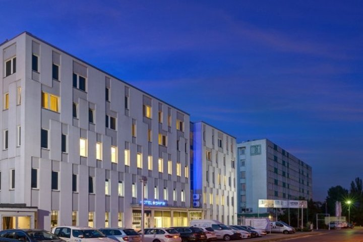 Hotel Safir
