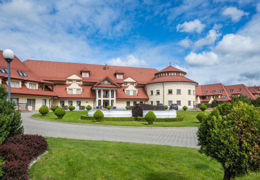 HOTEL OSSA Conference & Spa