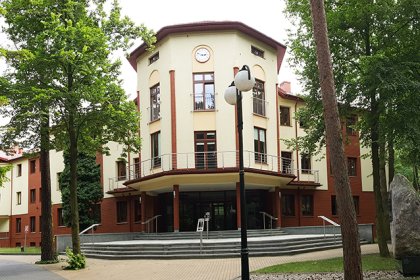 obiekt konferencyjny - Centrum Konferencyjno-Wystawiennicze Instytutu Badawczego Leśnictwa - zdjęcie 8