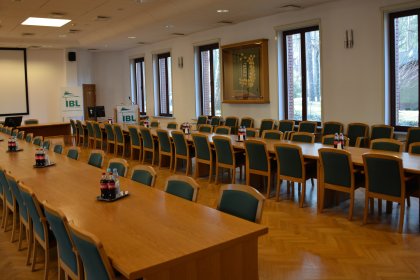 obiekt konferencyjny - Centrum Konferencyjno-Wystawiennicze Instytutu Badawczego Leśnictwa - zdjęcie 16