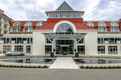 hotel ***** - Grand Lubicz Uzdrowisko Ustka - zdjęcie 1