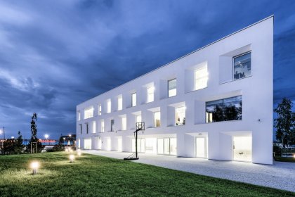obiekt konferencyjny - Centrum Biznesu Fundacji Rozwoju Śląska - zdjęcie 2