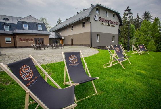 hotel - Srebrny Bucznik Hotel & Restauracja - Usługi - zdjęcie 1