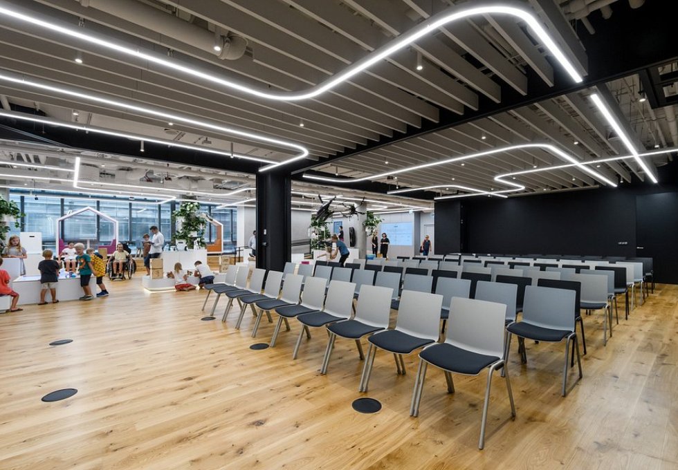 inny - Centralny Dom Technologii CDT
