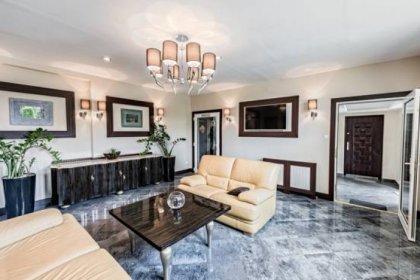 hotel - Villa Sulejówek - zdjęcie 3