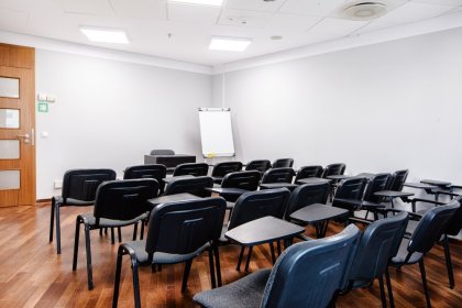 obiekt konferencyjny - Lingwistyczna Szkoła Wyższa w Warszawie - zdjęcie 5