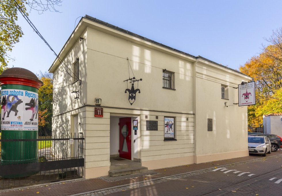 inny - Muzeum Karykatury