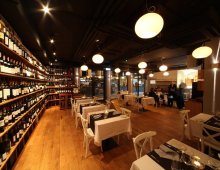 Dekant Wine Bar & Restaurant