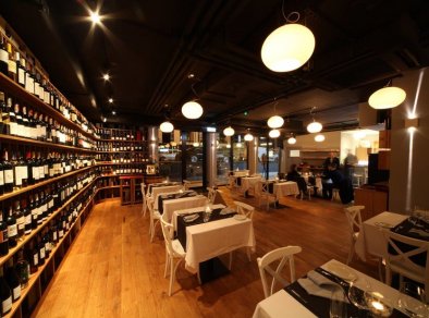 Dekant Wine Bar & Restaurant