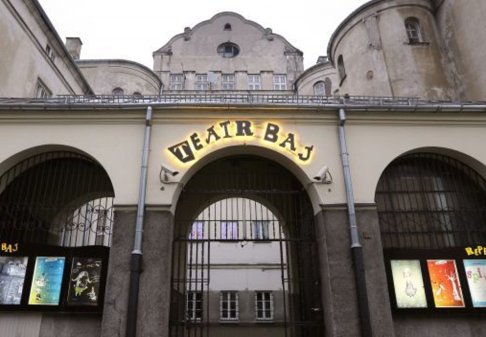inny - Teatr Baj