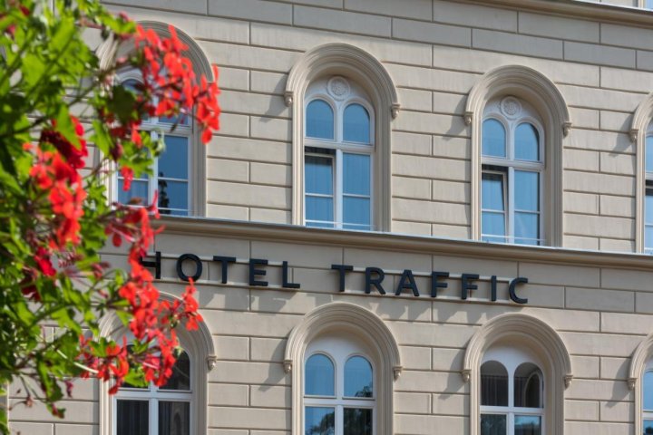Hotel Traffic Wrocław