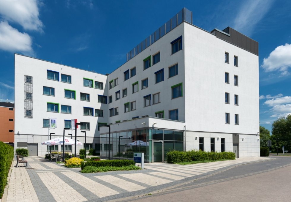 hotel - Holiday Inn Express Warsaw Airport