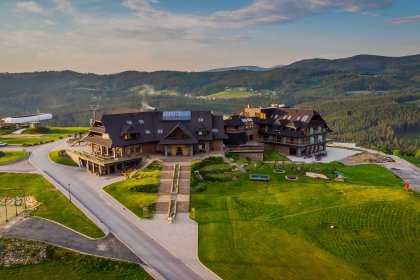 hotel - Złoty Groń Resort & Spa - wideo