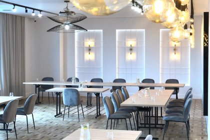 hotel - Restauracja Biała Dama - zdjęcie 1