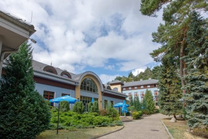 hotel - Hotel 4 Pory Roku - zdjęcie 2