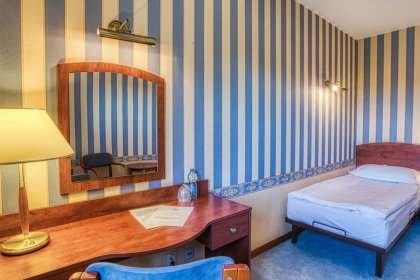 hotel - Hotel 4 Pory Roku - zdjęcie 7