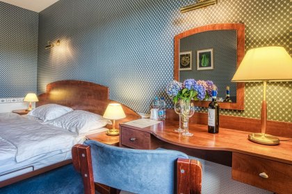 hotel - Hotel 4 Pory Roku - zdjęcie 5