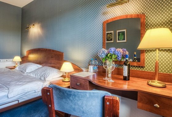 hotel - Hotel 4 Pory Roku - Pokoje - zdjęcie 2