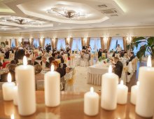 Hotel *** Dworek za Lasem