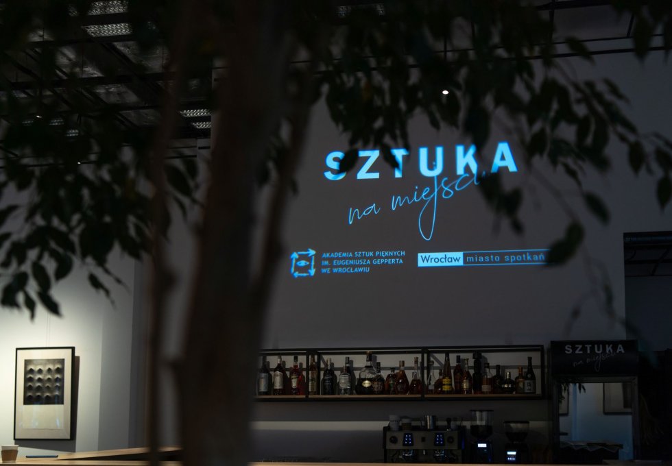inny - Sztuka na Miejscu